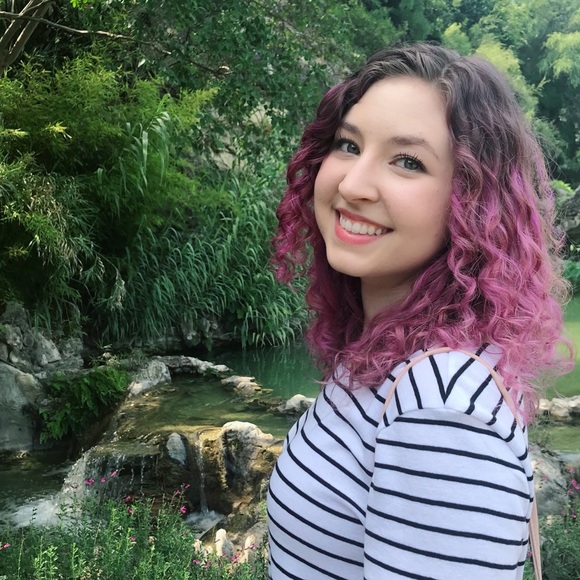 Hello Gorgeous!!!! My name is Sarah Evelyn. - Picture 2 of 6